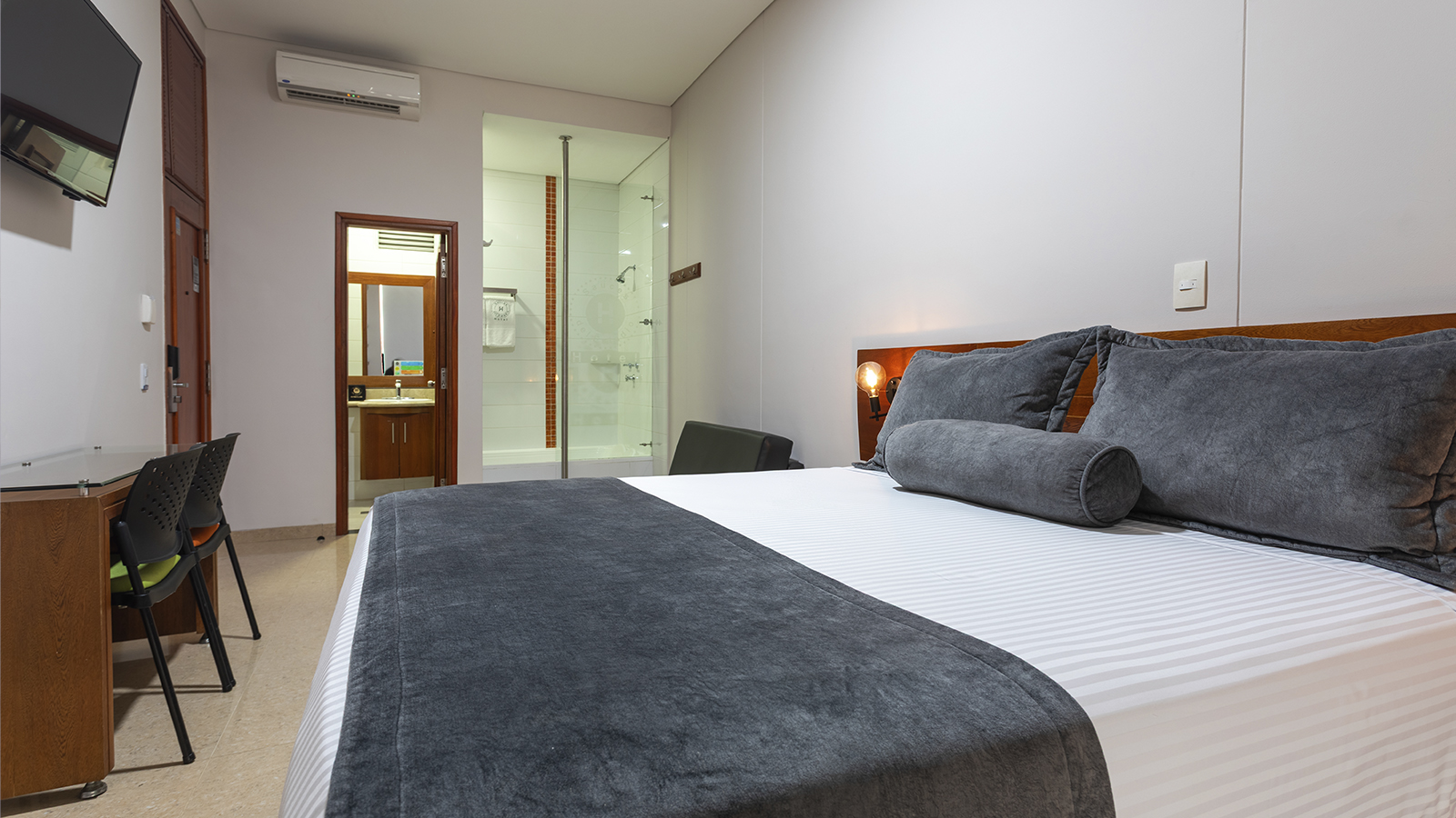 ESTANDAR BAÑERA ESCRITORIO 1