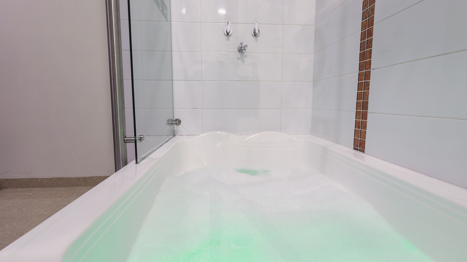 ESTANDAR BAÑERA ESCRITORIO 6