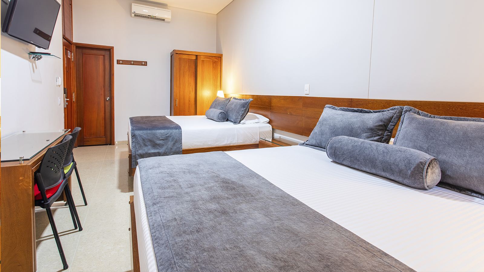 TWIN SUPERIOR ESCRITORIO 3