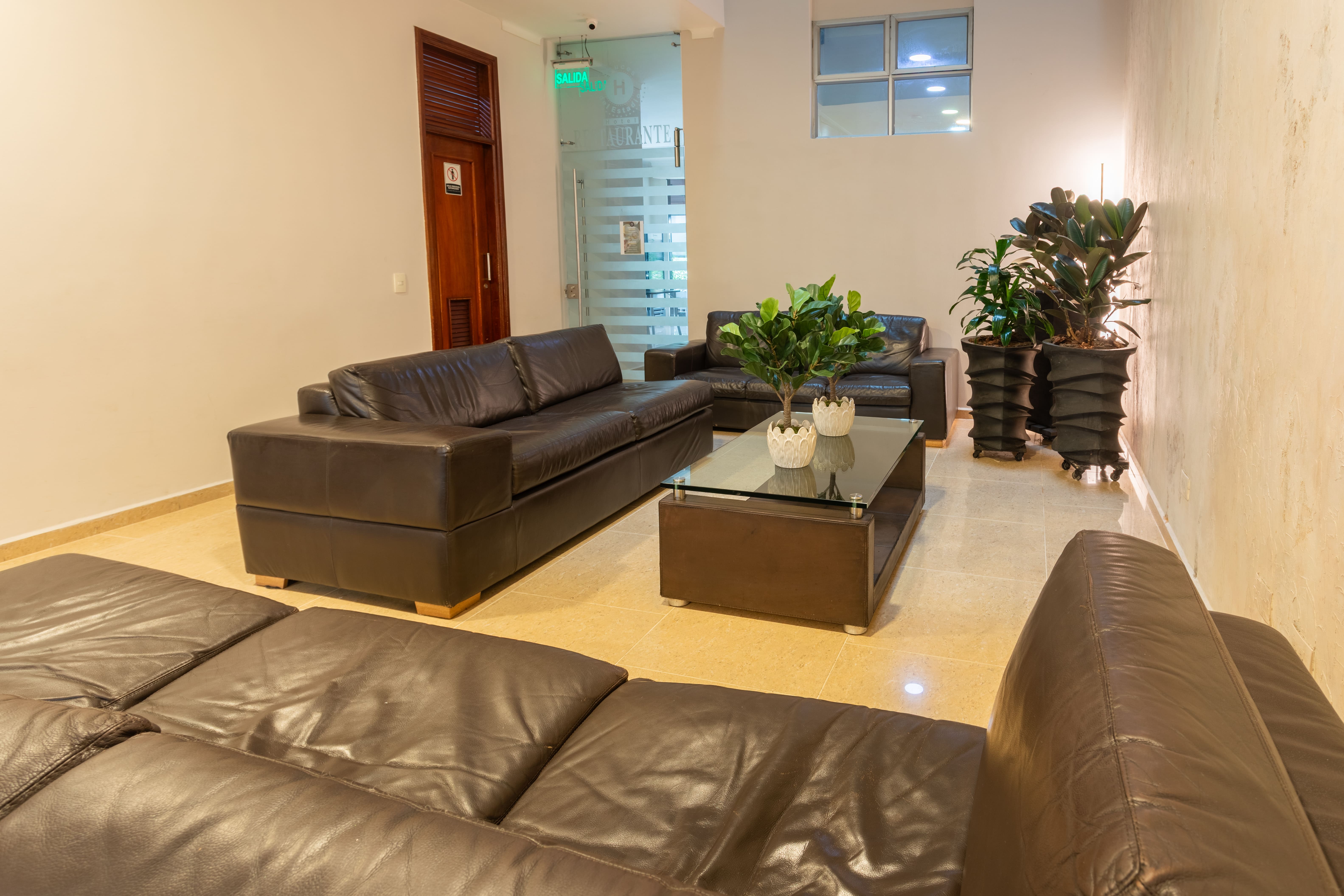 lobby3